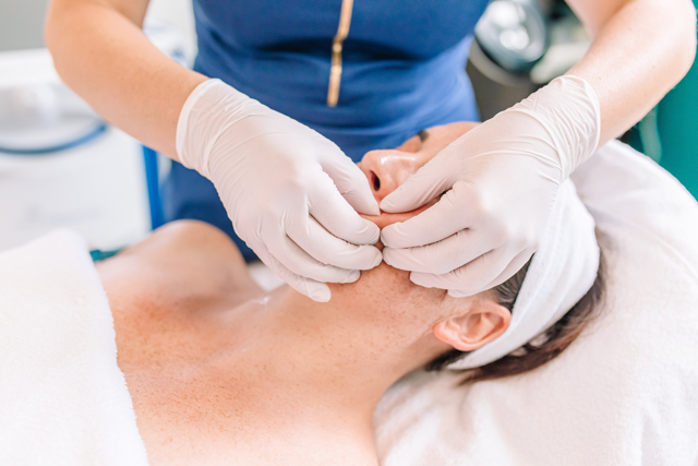 Gezichtsmassage: de natuurlijke oplossing tegen rimpels